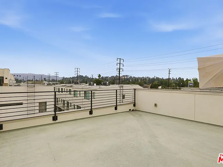 1605 N Arla Way — Photo 27