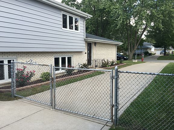 4th image of 9000 S Moody Ave