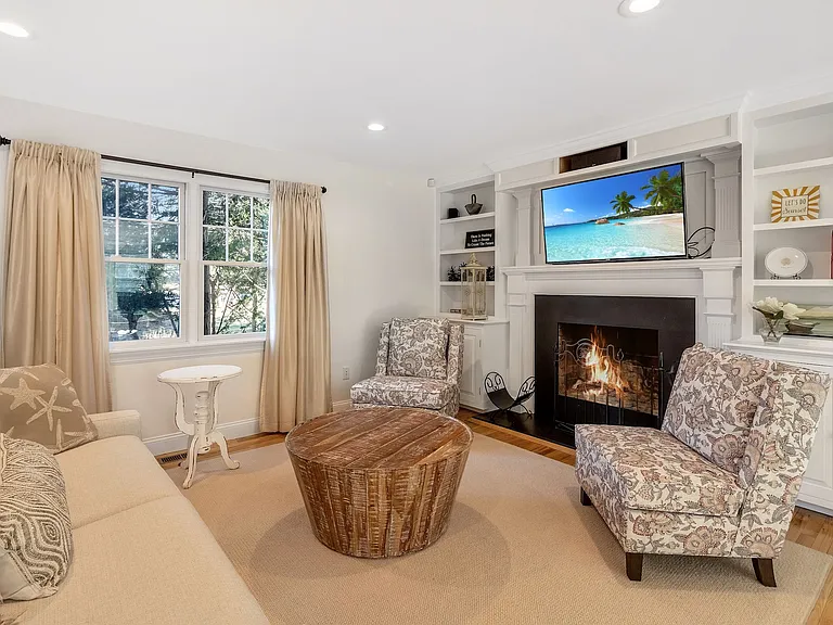 435 Luptons Point Rd — Photo 11