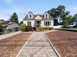 45 Highland Ter, Fords, NJ 08863