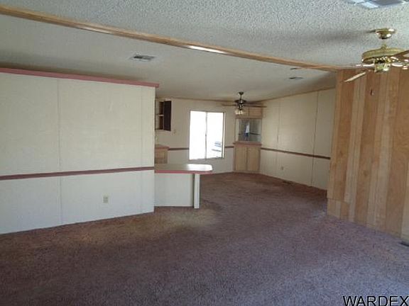 5th image of 3123 Lake Dr
