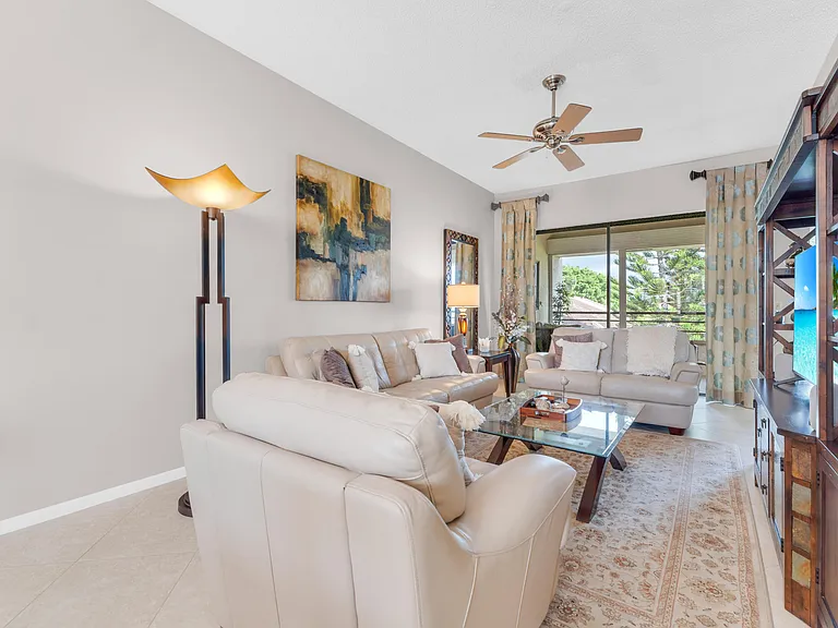 7460 La Paz Blvd #309 — Photo 11