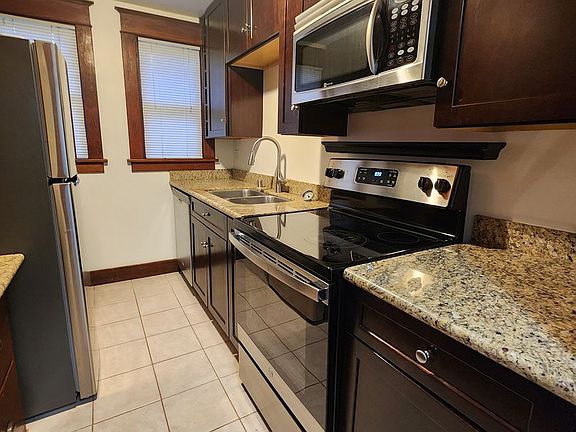 5th image of 417 N L St #108