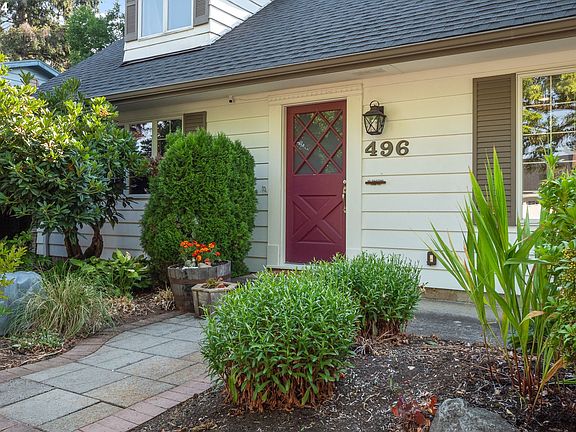 3rd image of 496 NE 17th Ave