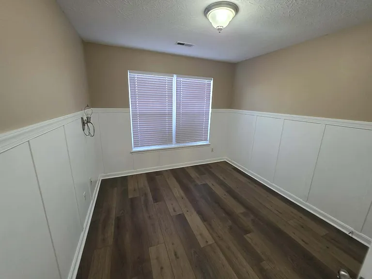 5902 Pine View Ct — Photo 17