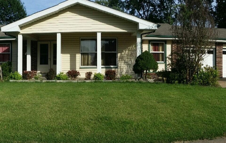 Front of the house view.