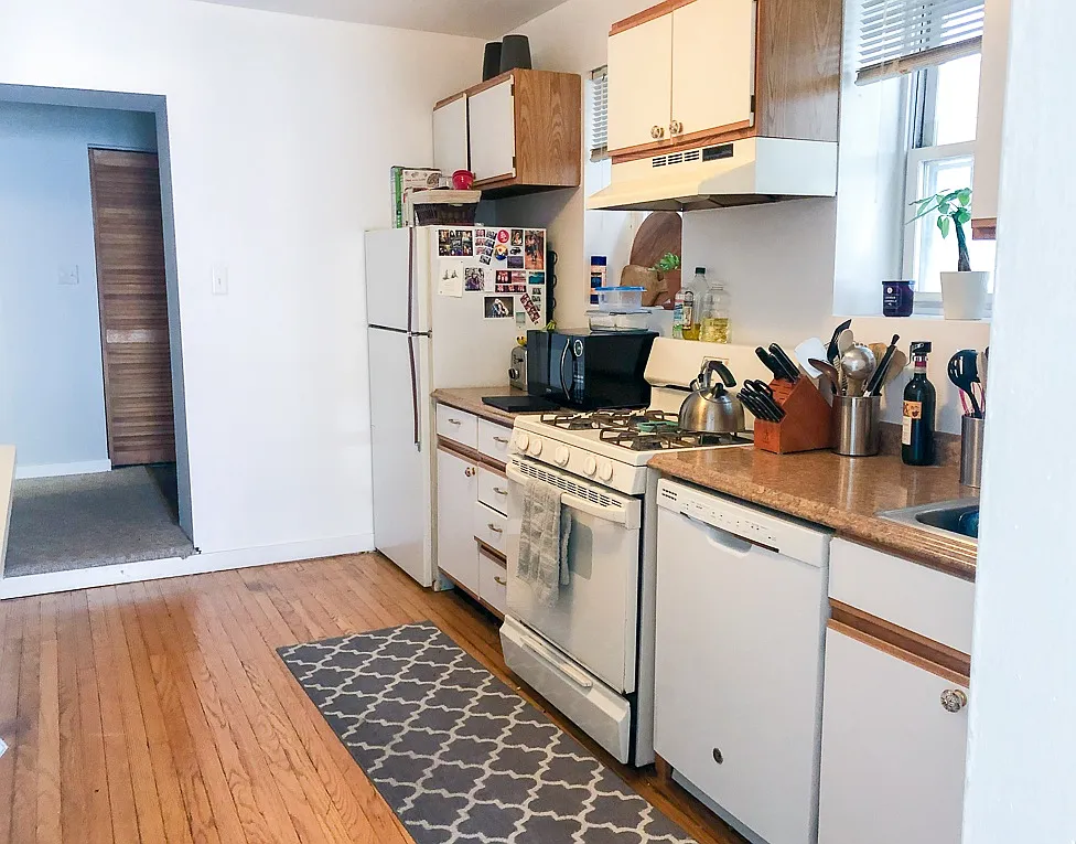 242 W. Willow St. — Photo 2