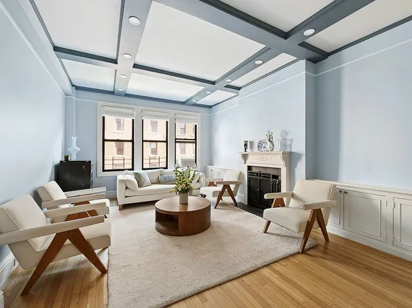 114 E 84th St APT 6B, New York, NY 10028