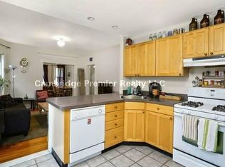 10 Cutter Ave #II, Somerville, MA 02144