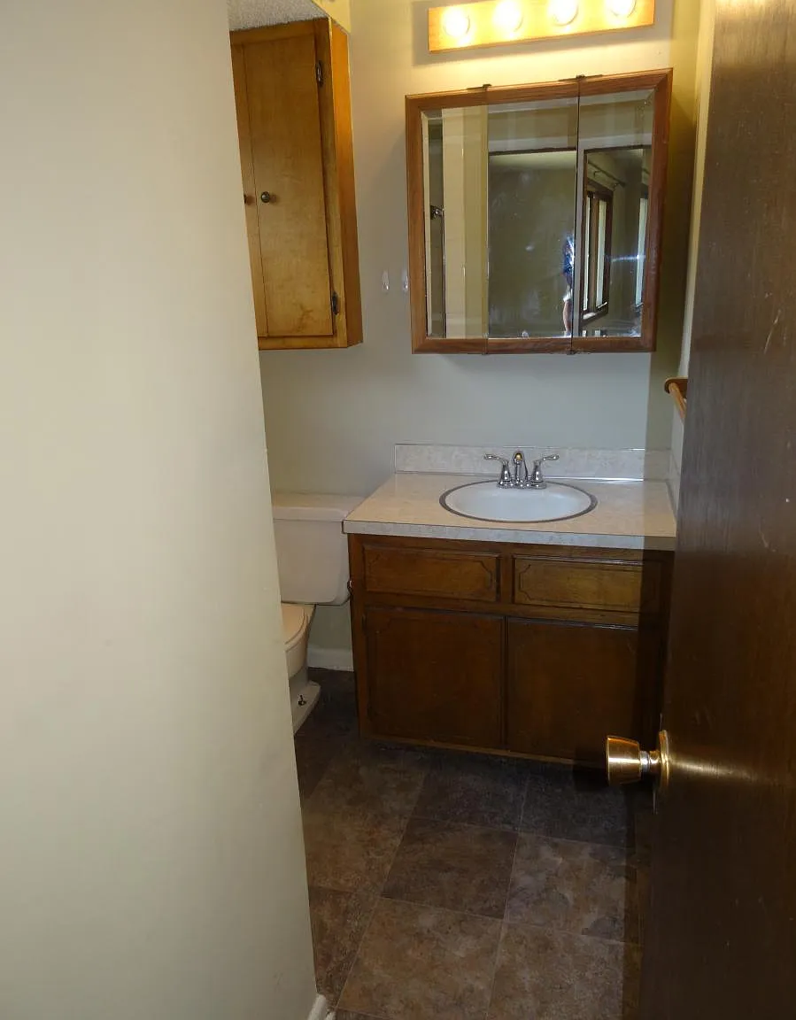 3 bed, 1200 sqft, $1,600 — Photo 3