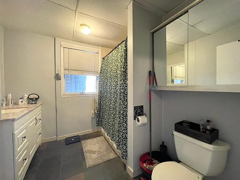 249 Webster St #2 — Photo 11