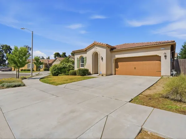 1119 N Linda Vista Ct, Visalia, CA 93291