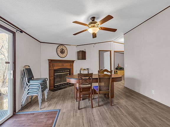 5th image of 863 Ponderosa Dr