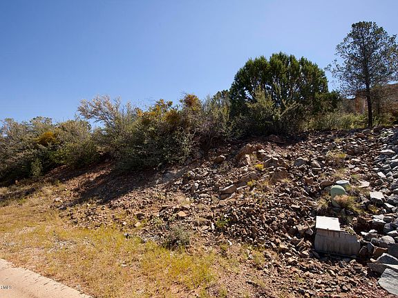 4th image of 337 Fox Hollow Cir