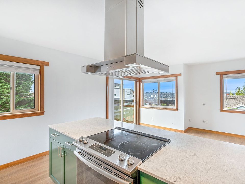 1st image of 4800 Phinney Ave N APT 5