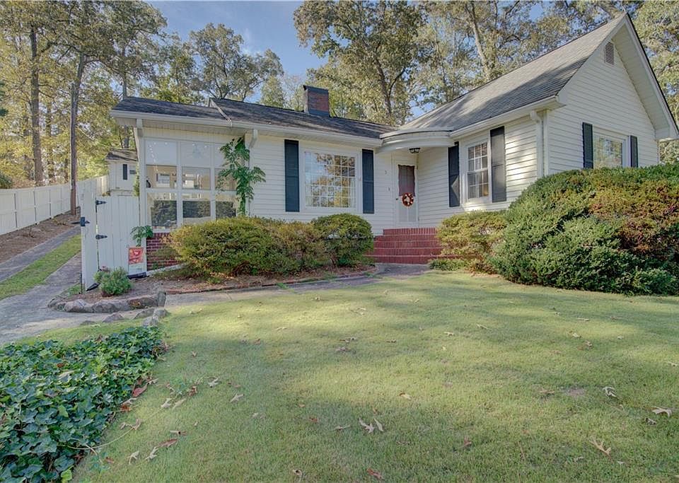 1st image of 5 Vineland Dr NW