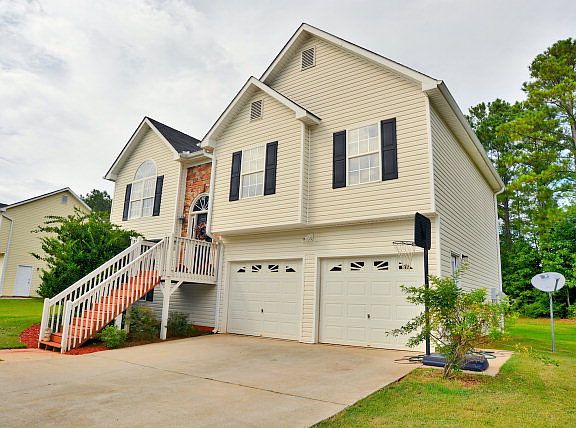 3rd image of 130 Creekwood Dr