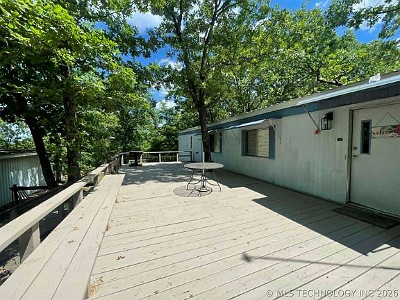 3rd image of 35708 S Fox Hill Rd