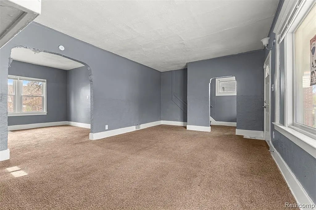 9375 Mendota Avenue - 1 — Photo 2