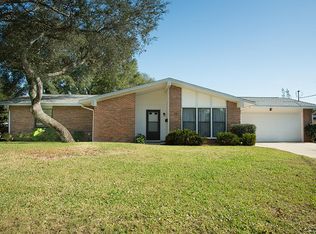 213 Glynda Ct NW, Fort Walton Beach, FL 32548
