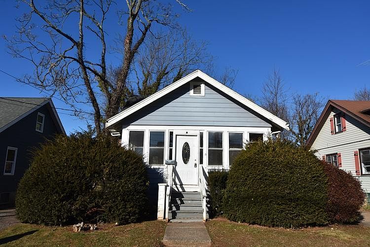 31 Fairview front view