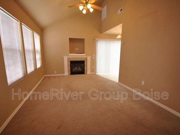 2nd image of 4015 Idaho Ave APT 102