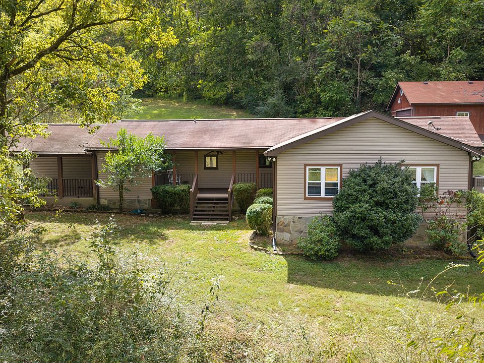 1st image of 4833 Eatons Creek Rd