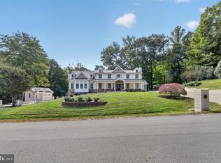 8848 Clinton Dr, Nokesville, VA 20181
