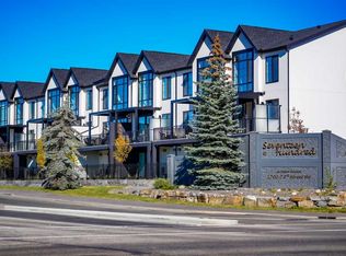 1700 E 73rd St SW #102, Calgary, AB T3H3X1