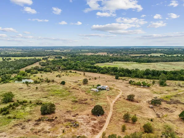 1090 Private Road 7046, Elgin, TX 78621