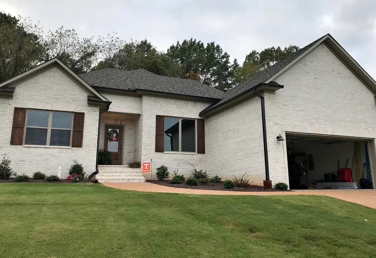 3 bed, 1758 sqft, $2,200 — Photo 2