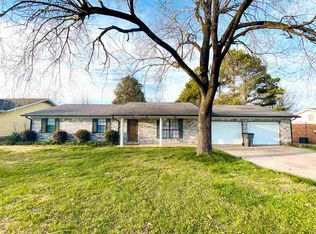 701 Hillview Dr, Paragould, AR 72450