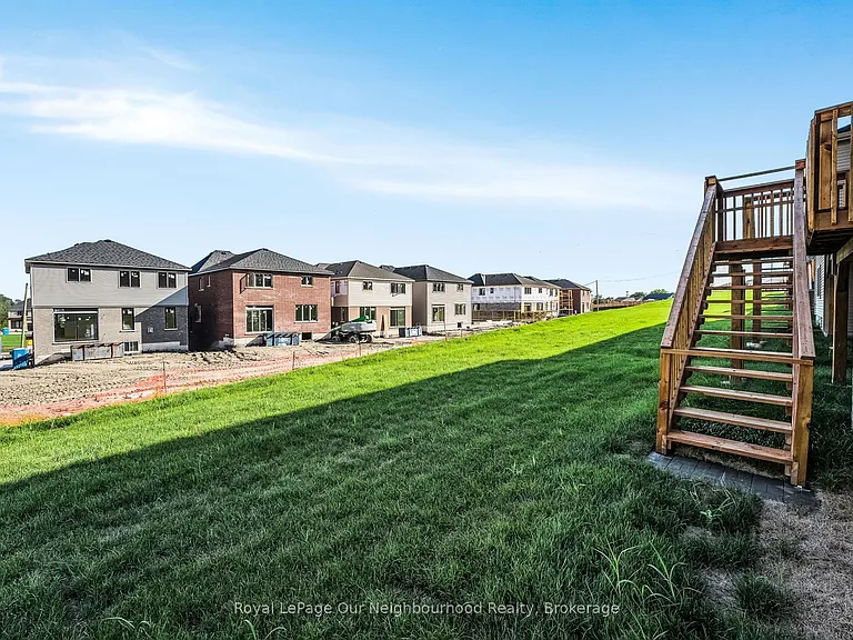 1066 Denton Dr — Photo 47
