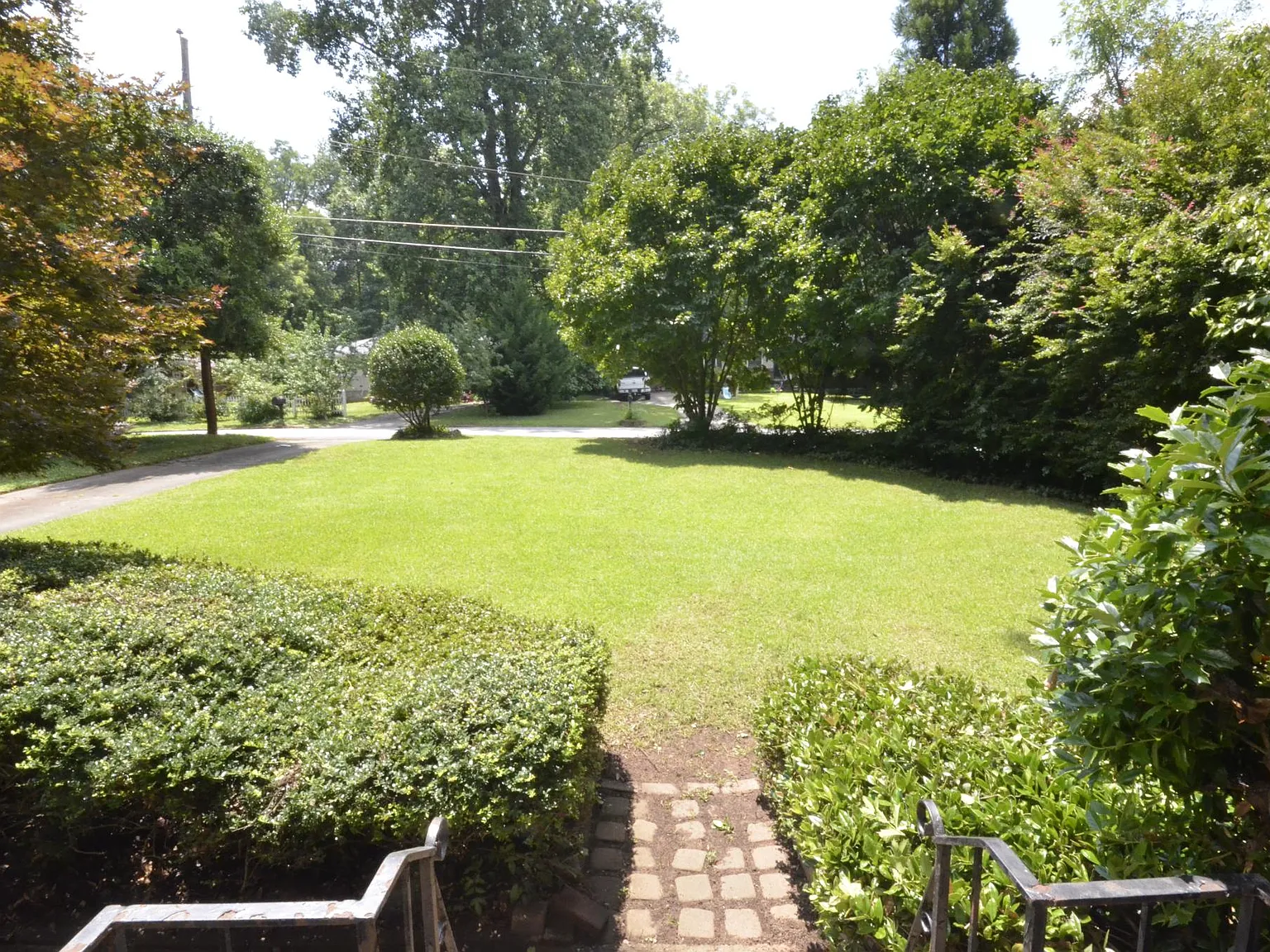 2 bed, 1.5 bath, 1233 sqft, $2,265 — Photo 3