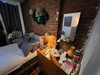 Rented by KNOCKKNOCK LLC