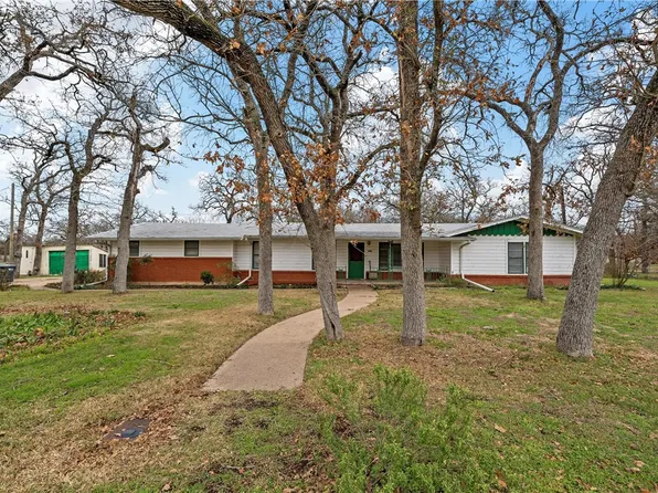 4323 Kendall Ln, Waco, TX 76705