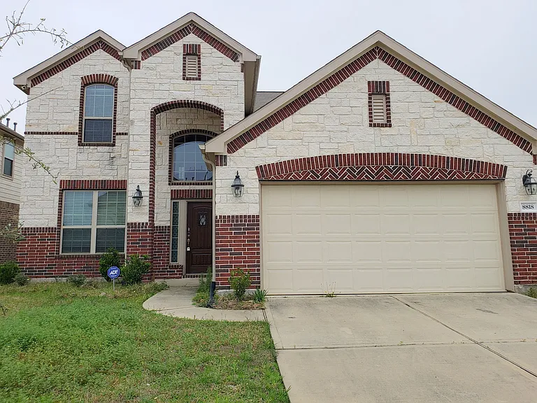 8818 Cornina Dr — Photo 23