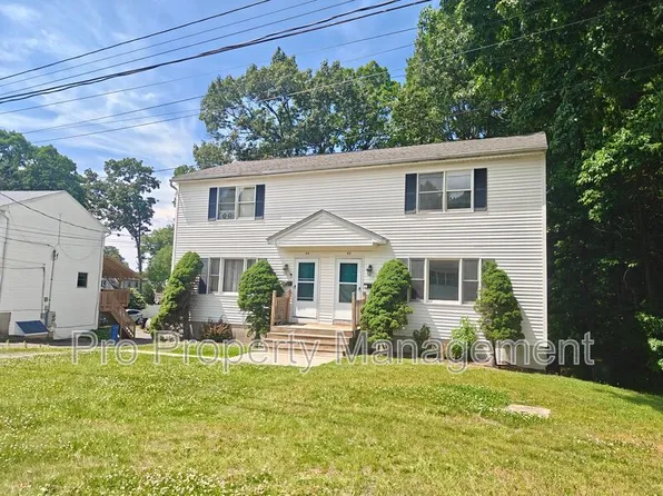 42 Lyric Ave, Waterbury, CT 06705