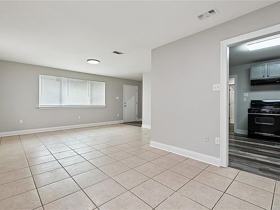 3rd image of 4726 Hauck Dr