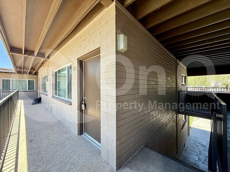 25 E Eva St #17 — Photo 13