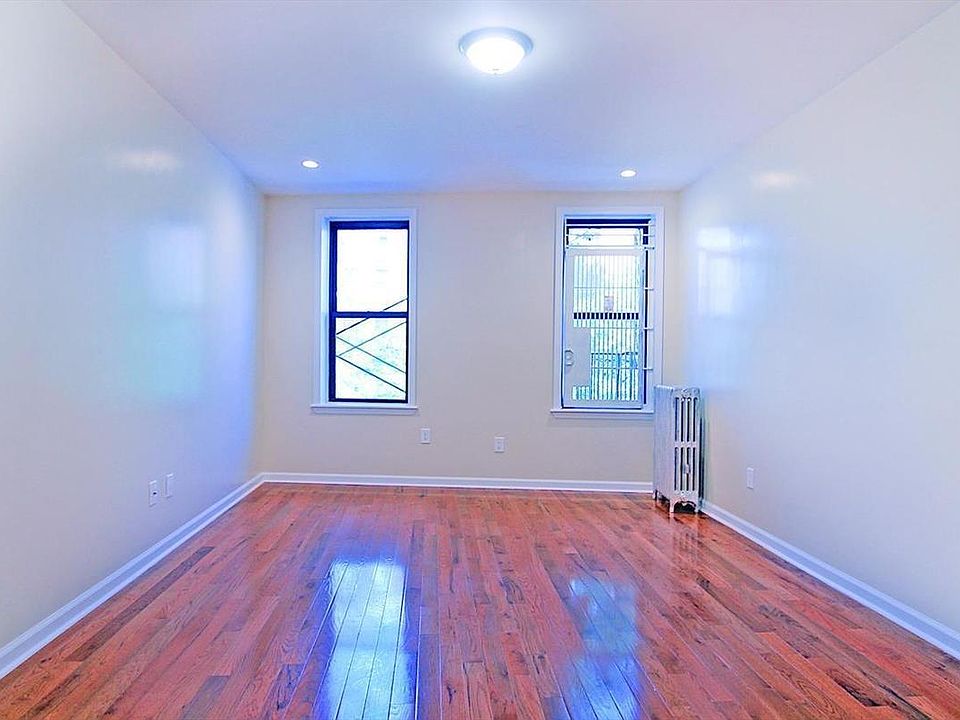 2nd image of 54 Featherbed Ln APT 3L