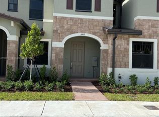 3412 W 111th Pl, Hialeah, FL 33018