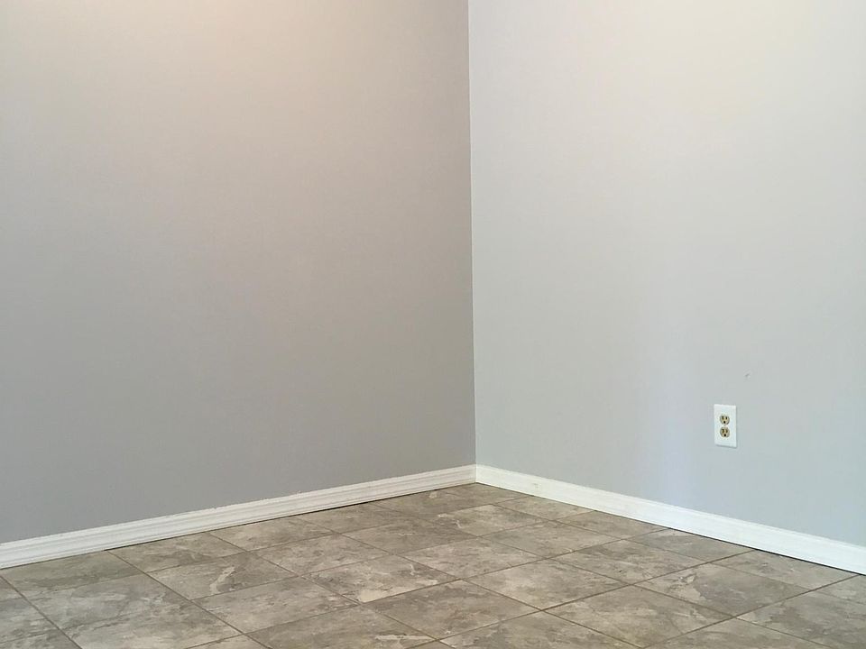 1st image of 22027 Oxford Ct #C 3