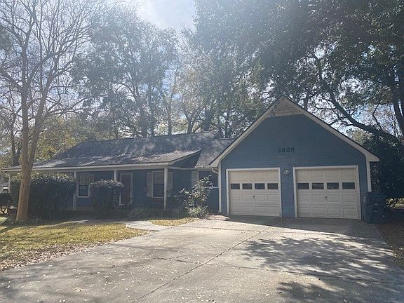 2nd image of 3824 Spruce Dr