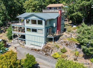 3705 Signal Hill Rd, Southern Gulf Islands, BC V0N2M2