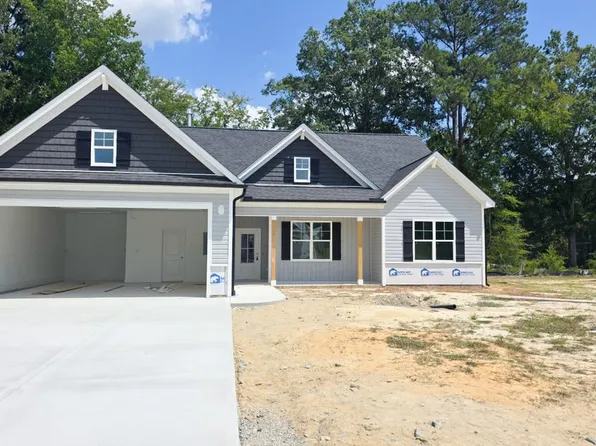 109 Hawthorne St, Louisburg, NC 27549