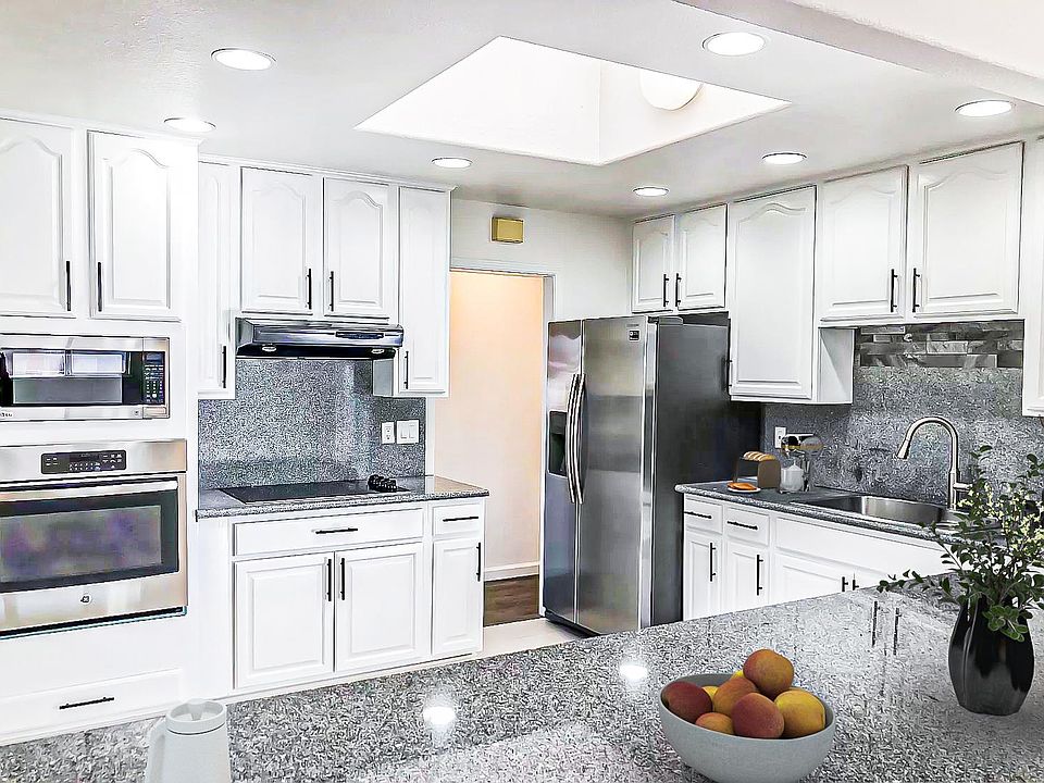 1st image of 2528 Farrington Way