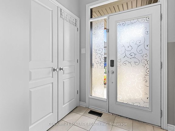 4th image of 162 Popplewell Cres