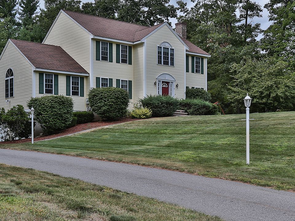 1st image of 14 Quentin Dr