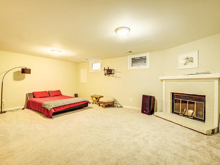 7112 Lake Cove Dr — Photo 45